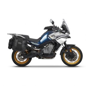 Sada bočných adventure vakov SHAD TERRA TR 40 ,vrátane montážnej sady SHAD CF MOTO 800MT