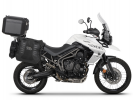 Kompletná sada sedlových brašní SHAD TERRA TR40 adventure a hliníkového kufra SHAD TERRA BLACK 37L v SHAD TRIUMPH Tiger 800