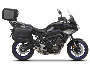 Kompletná sada čiernych hliníkových kufrov SHAD TERRA BLACK , 37 litrov vrchný kufor, 36/36 litrov b SHAD YAMAHA MT-09 Tracer / Tracer 900